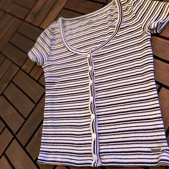 ✨EUC✨2 Hollister Tops - Womens XS - Picture 3 of 5